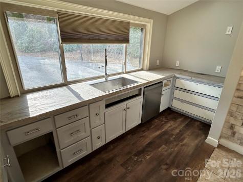 330 Potts Drive Waynesville NC 28785