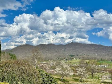 330 Potts Drive Waynesville NC 28785