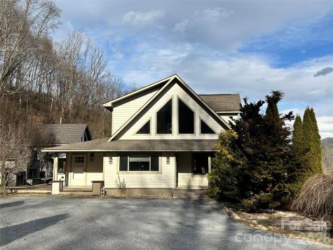 330 Potts Drive Waynesville NC 28785