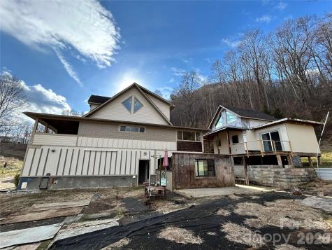 330 Potts Drive Waynesville NC 28785