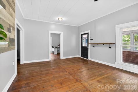 241 Dover Street Star NC 27356