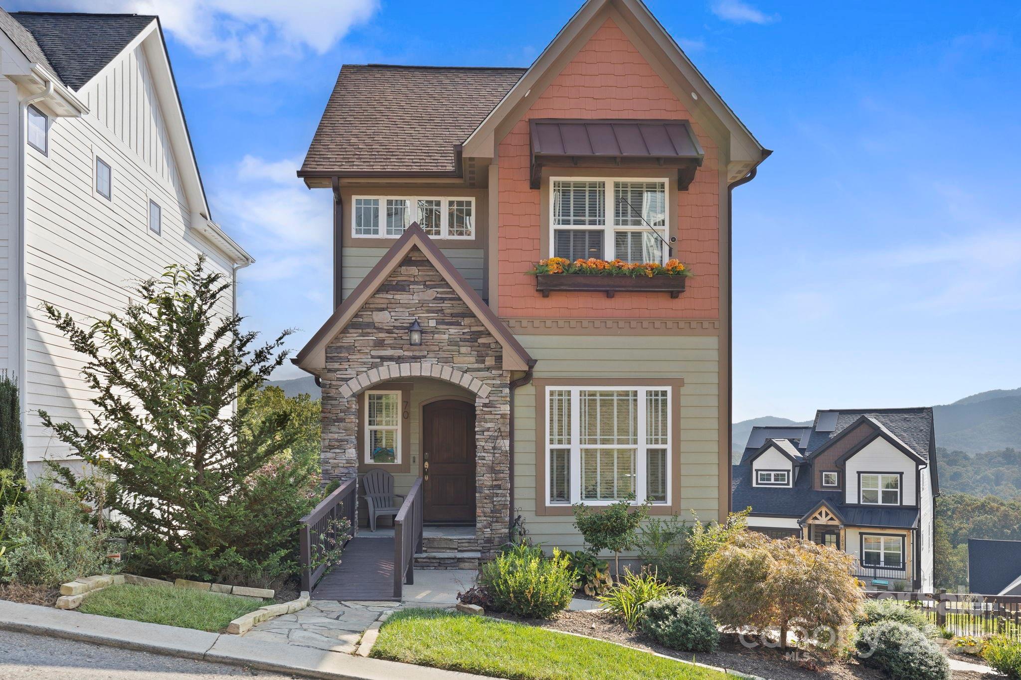 70 Tudor Way Black Mountain NC 28711