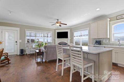 70 Tudor Way Black Mountain NC 28711