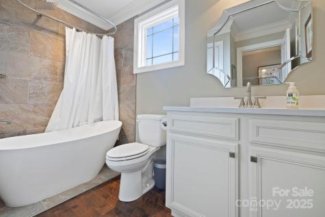 70 Tudor Way Black Mountain NC 28711