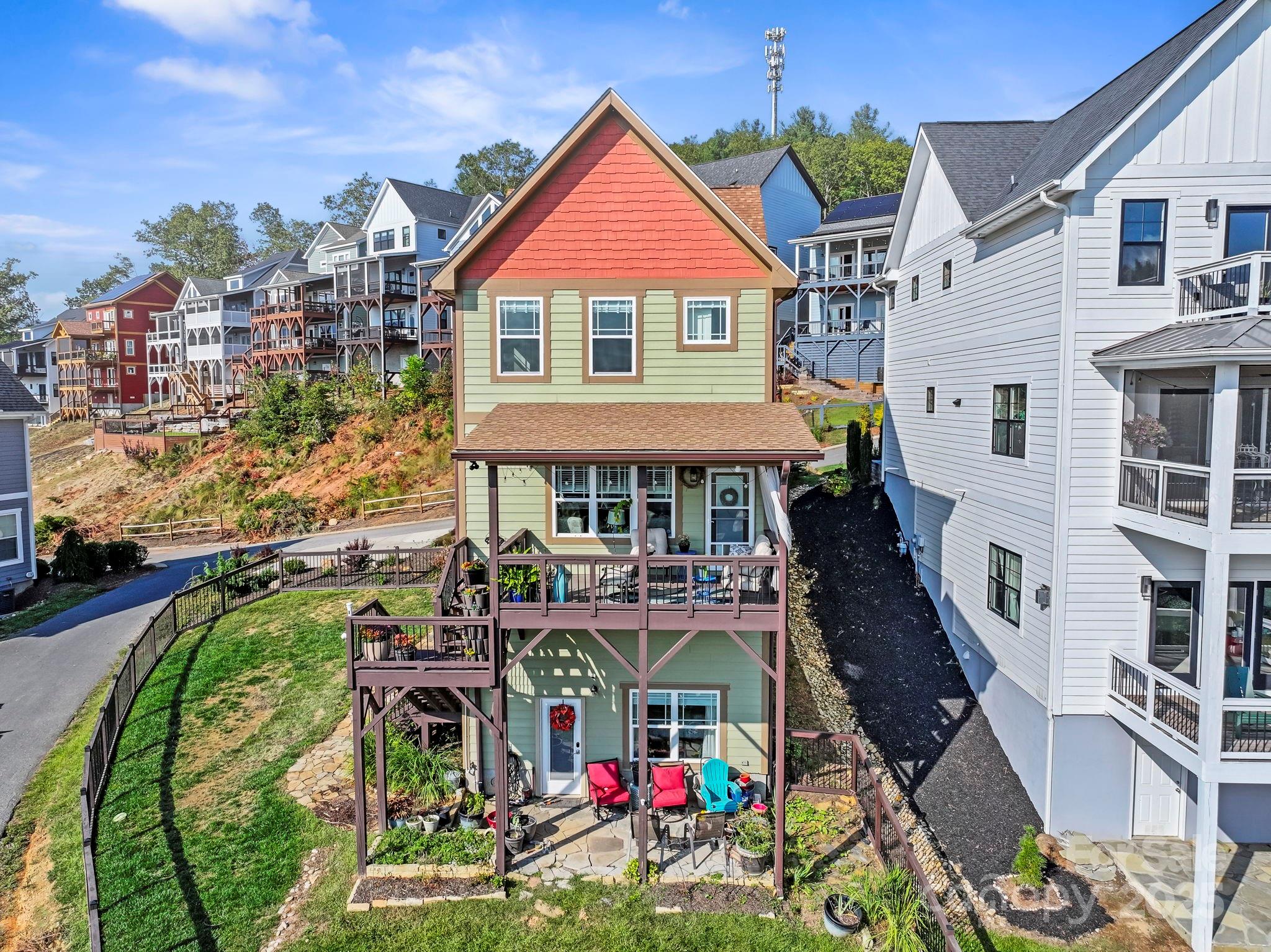 70 Tudor Way Black Mountain NC 28711