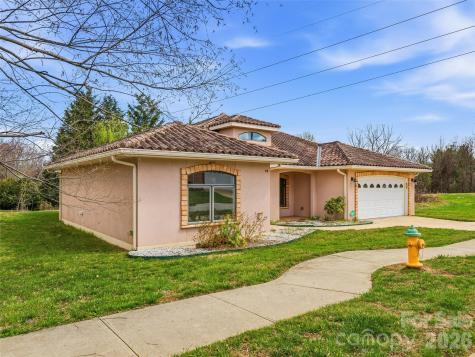 44 Pacifico Drive Asheville NC 28806
