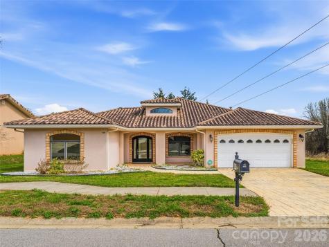 44 Pacifico Drive Asheville NC 28806