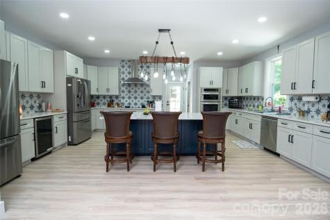 2371 W Paradise Harbor Drive Connelly Springs NC 28612