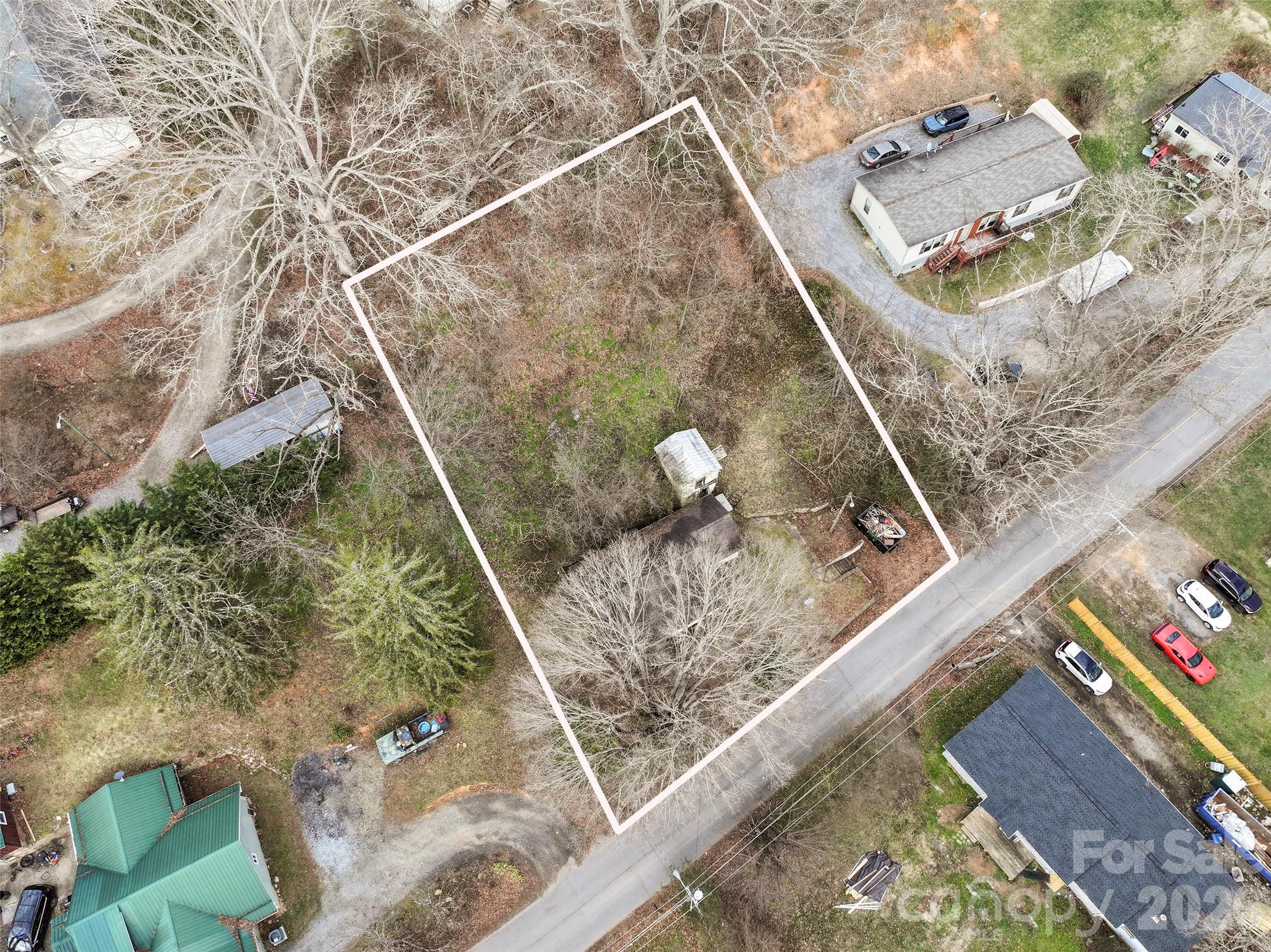 75 Travis Street Clyde NC 28721