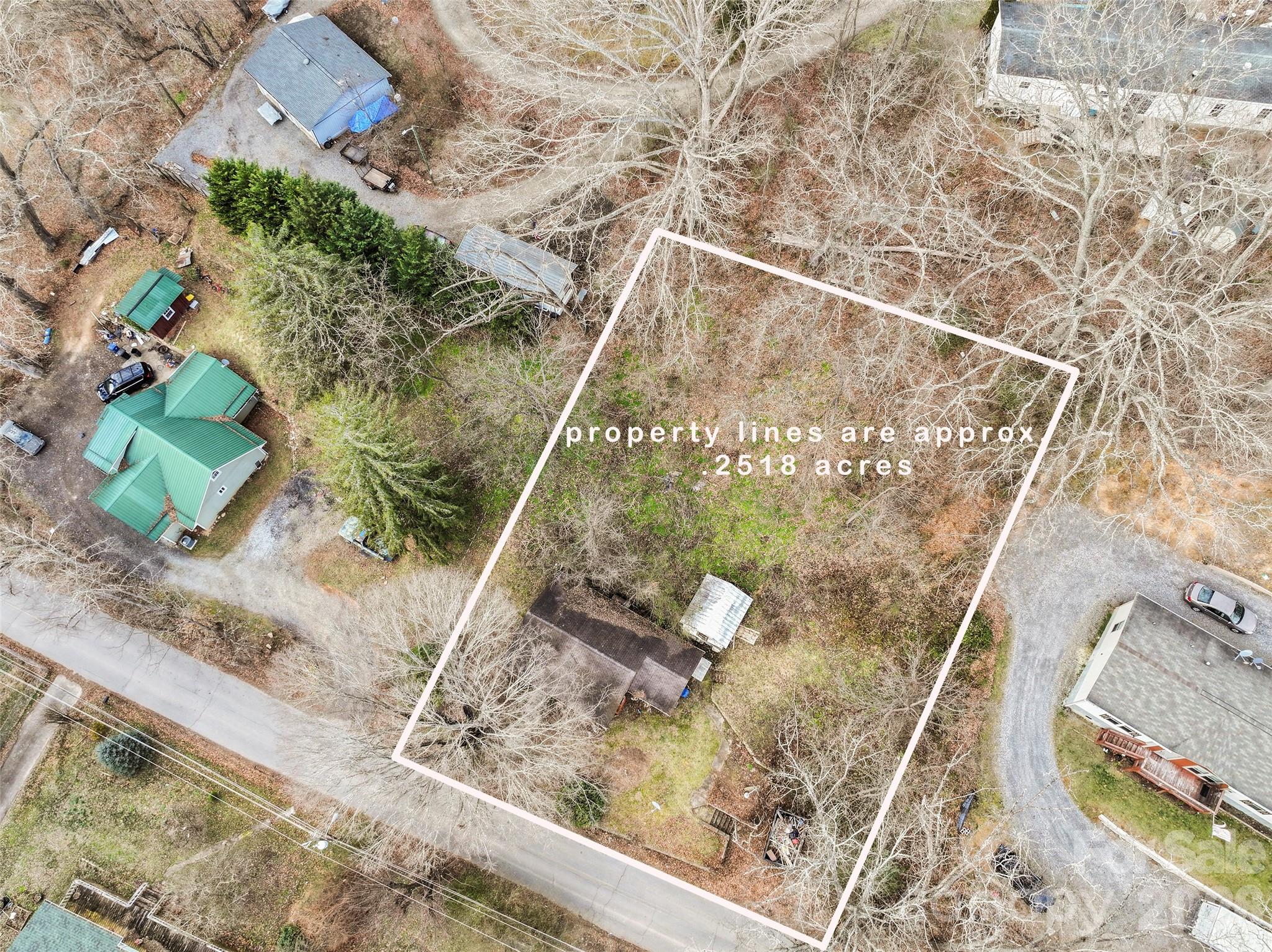 75 Travis Street Clyde NC 28721