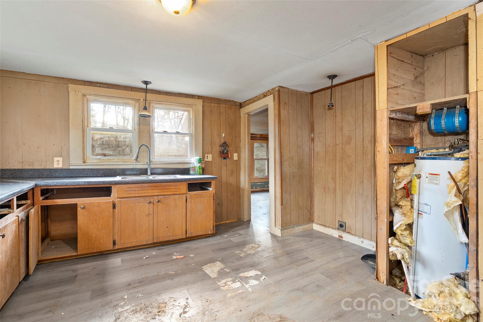 75 Travis Street Clyde NC 28721