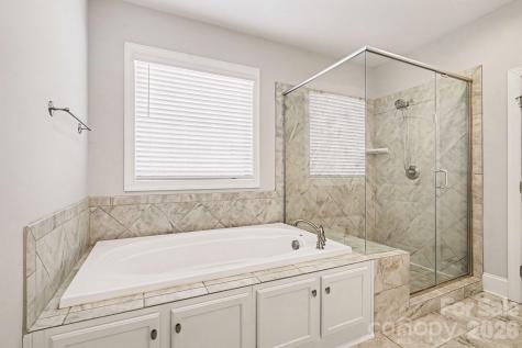 10885 Greenvale Drive Harrisburg NC 28075
