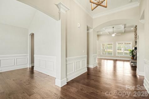 10885 Greenvale Drive Harrisburg NC 28075