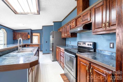 36 Tyler Cove Alexander NC 28701