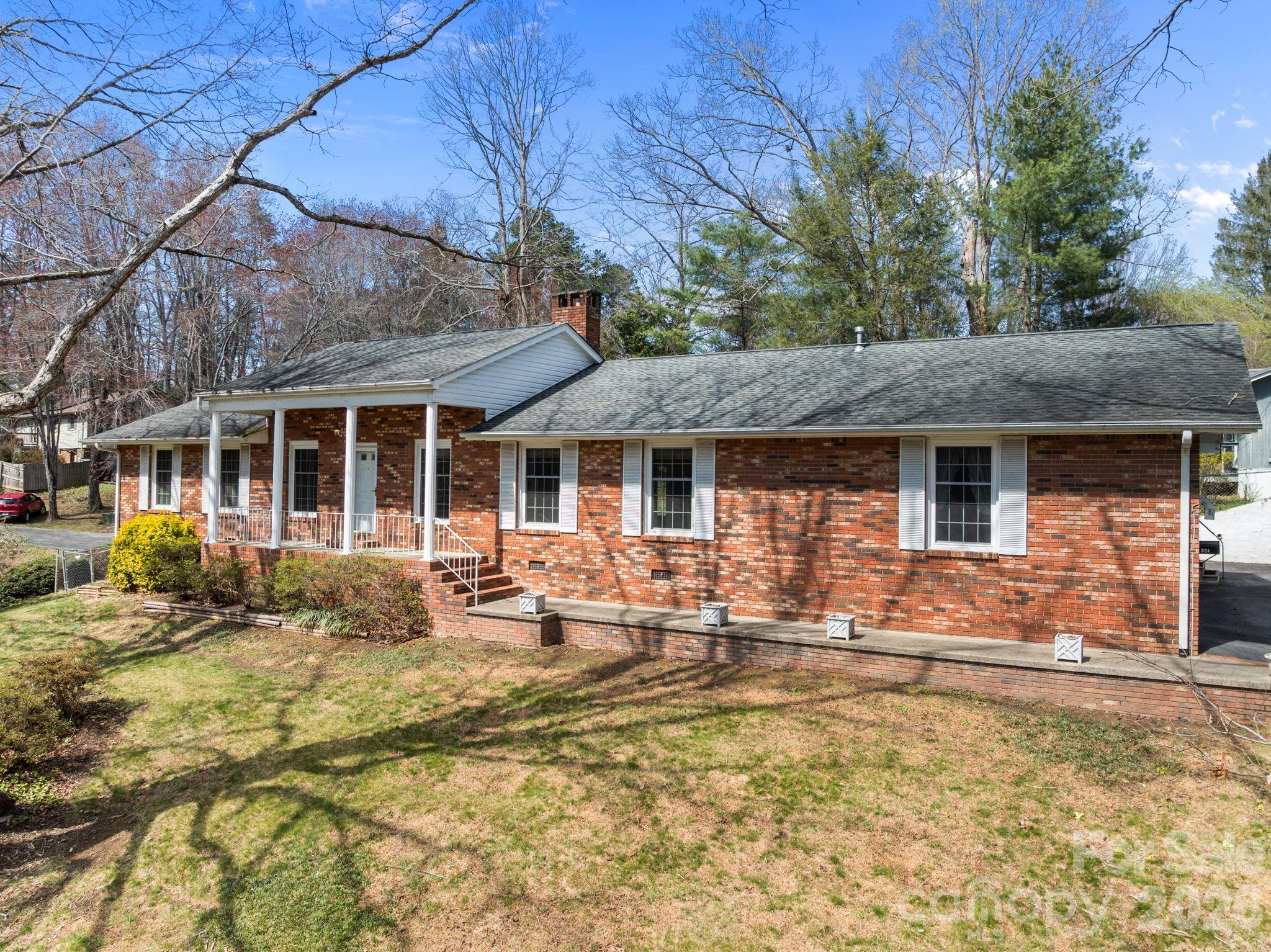 3124 Primrose Drive Hendersonville NC 28792