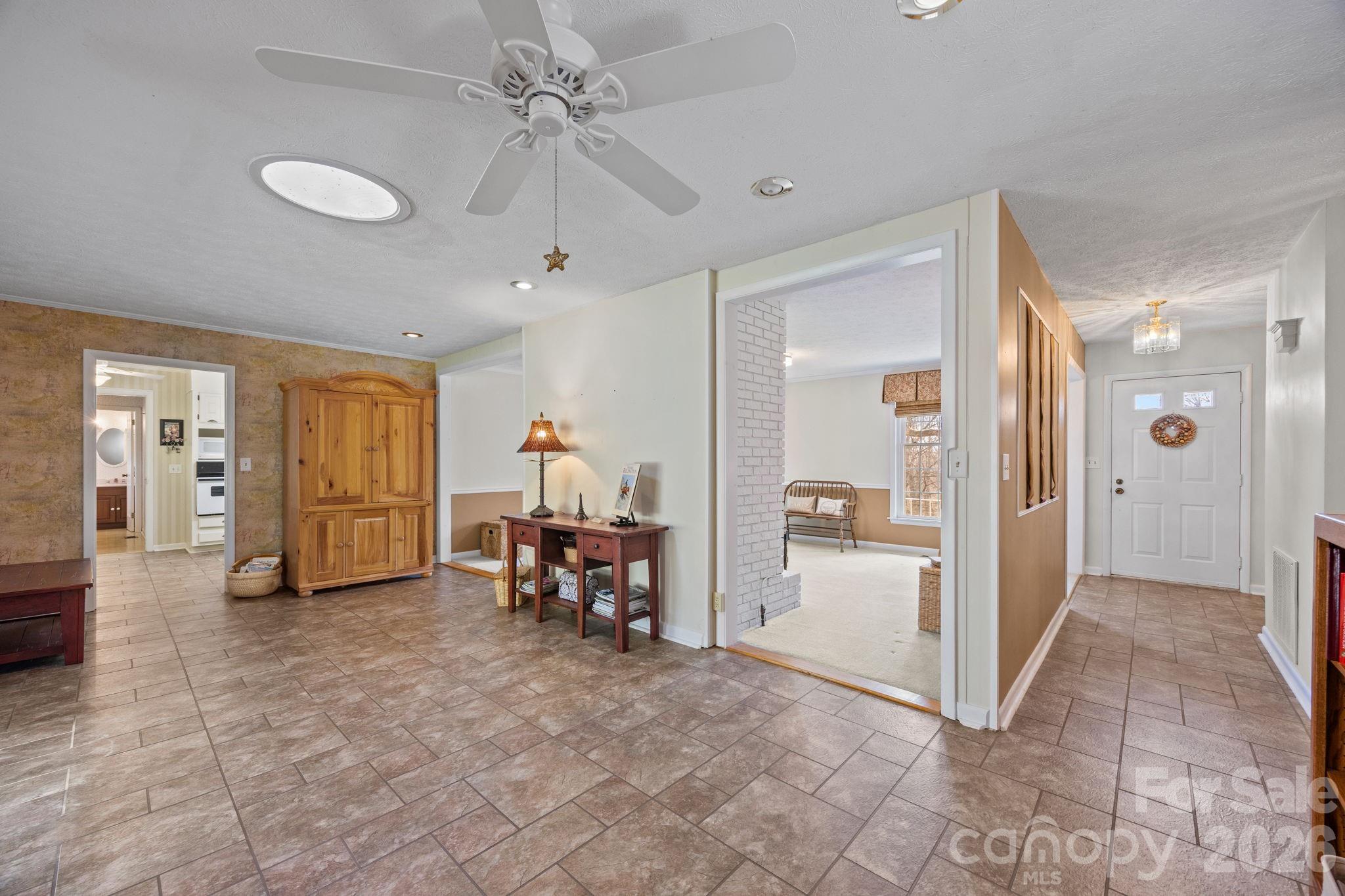 3124 Primrose Drive Hendersonville NC 28792