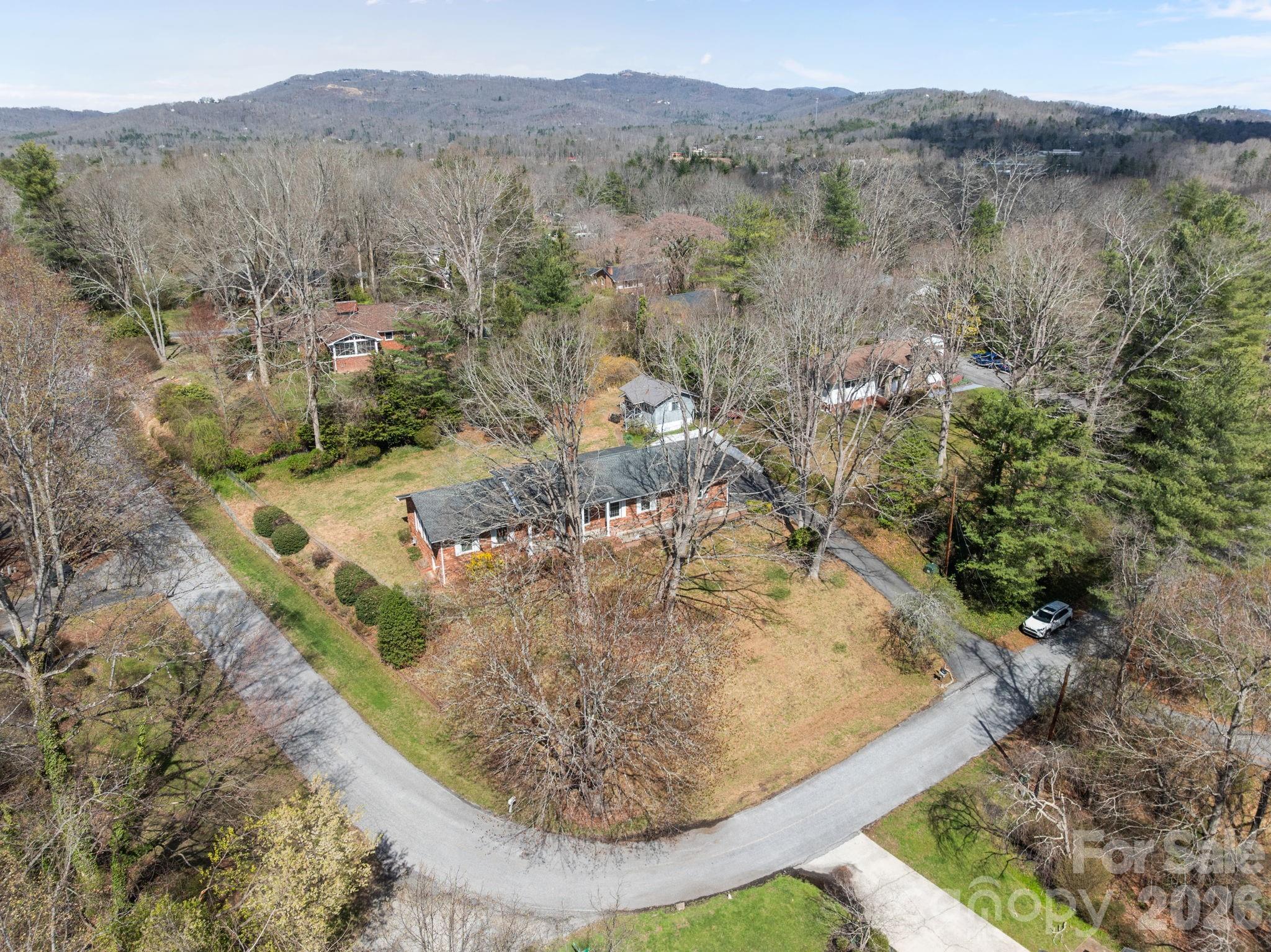 3124 Primrose Drive Hendersonville NC 28792
