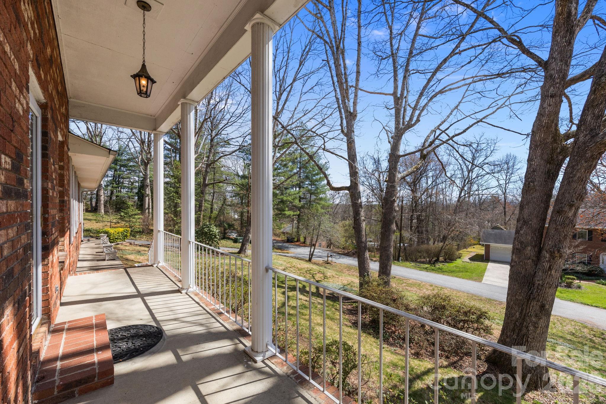 3124 Primrose Drive Hendersonville NC 28792
