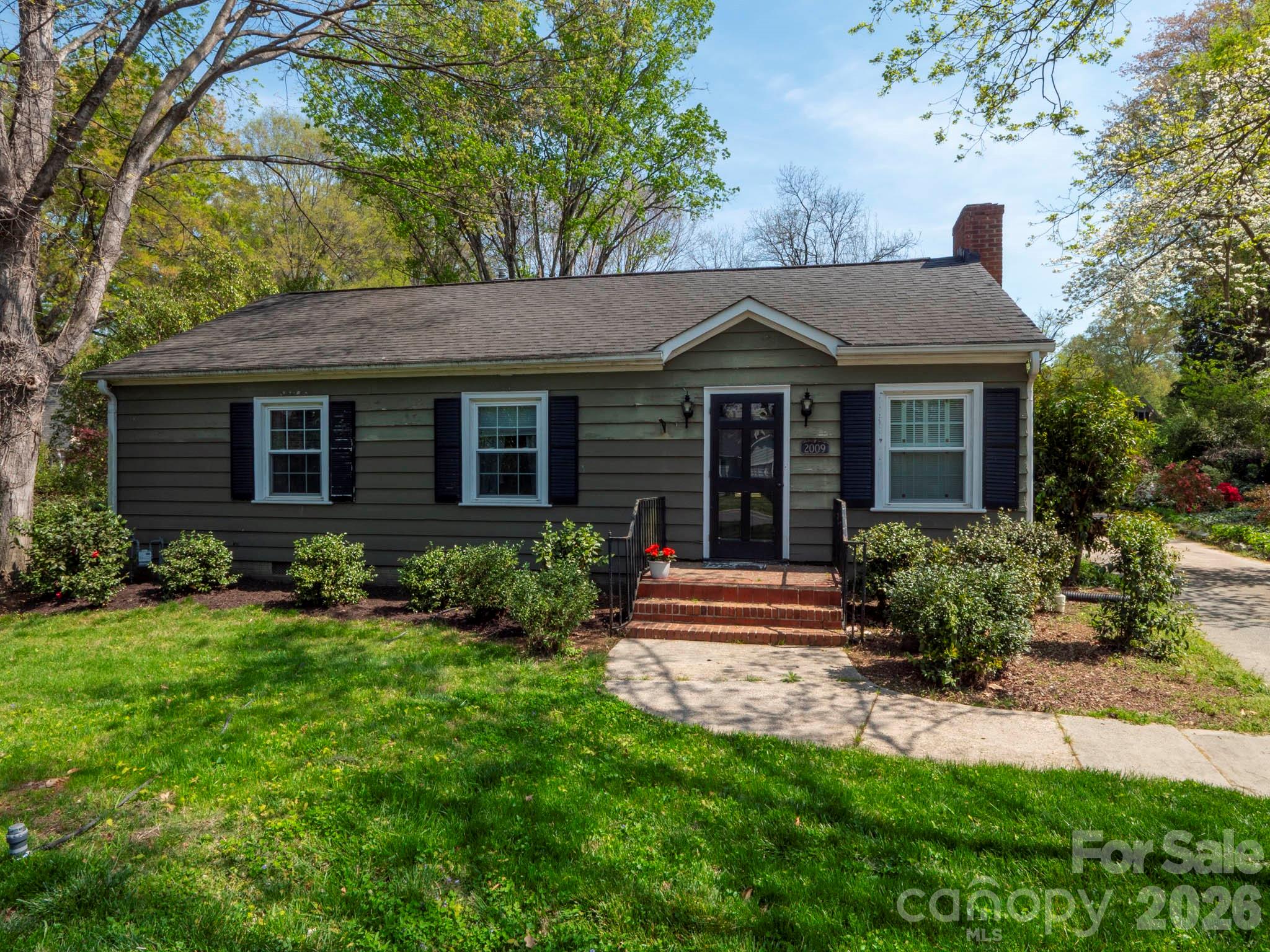 2009 Hassell Place Charlotte NC 28209