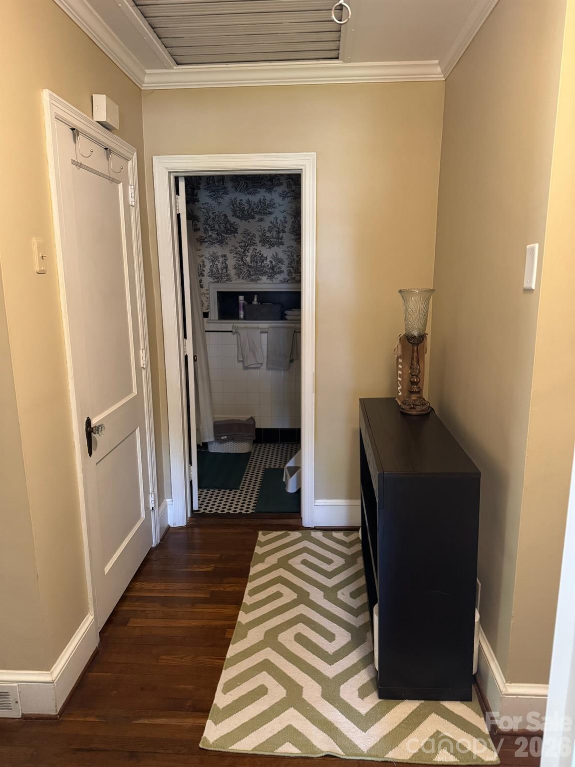 2009 Hassell Place Charlotte NC 28209