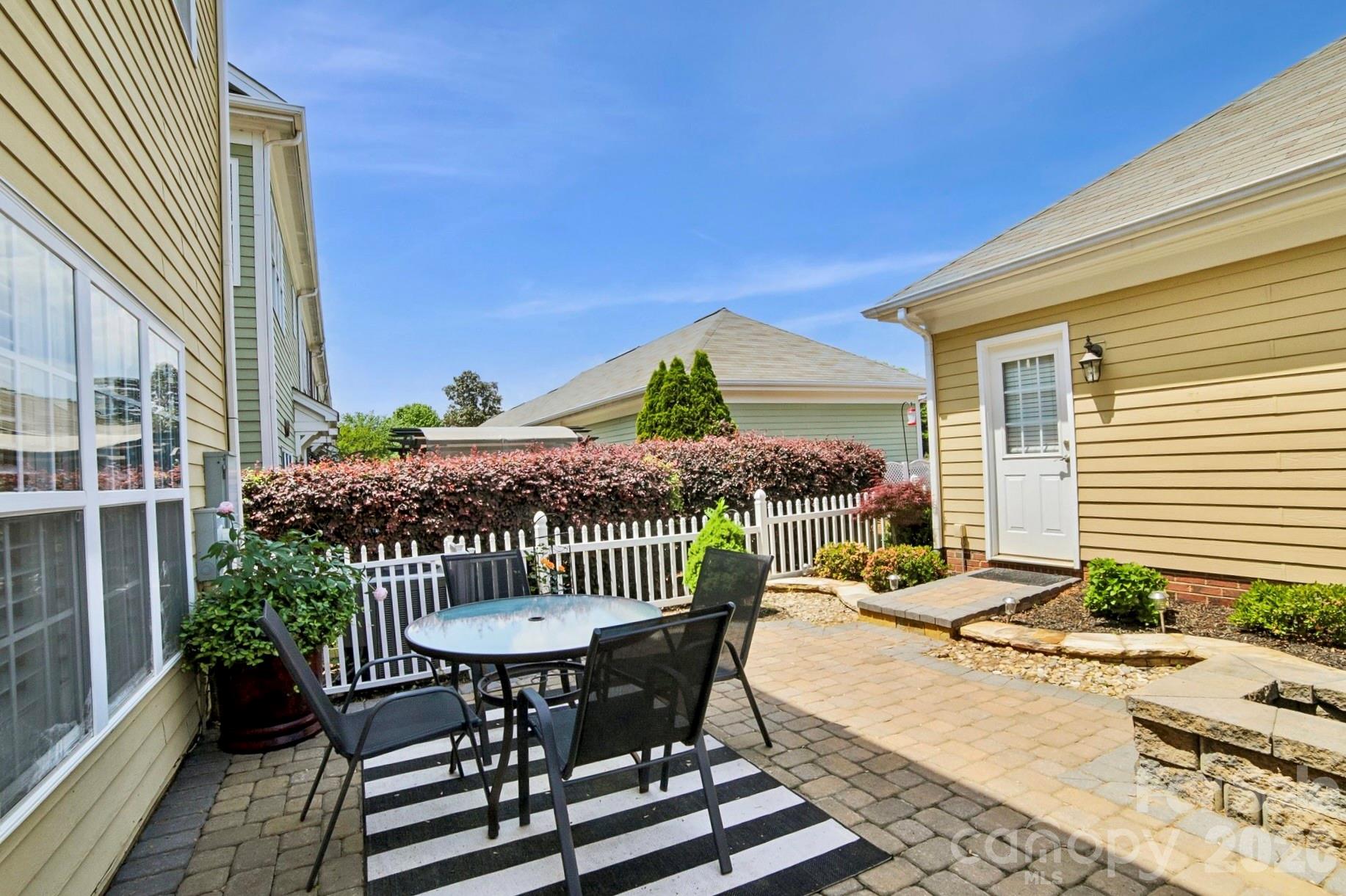 13624 Morehouse Street Huntersville NC 28078