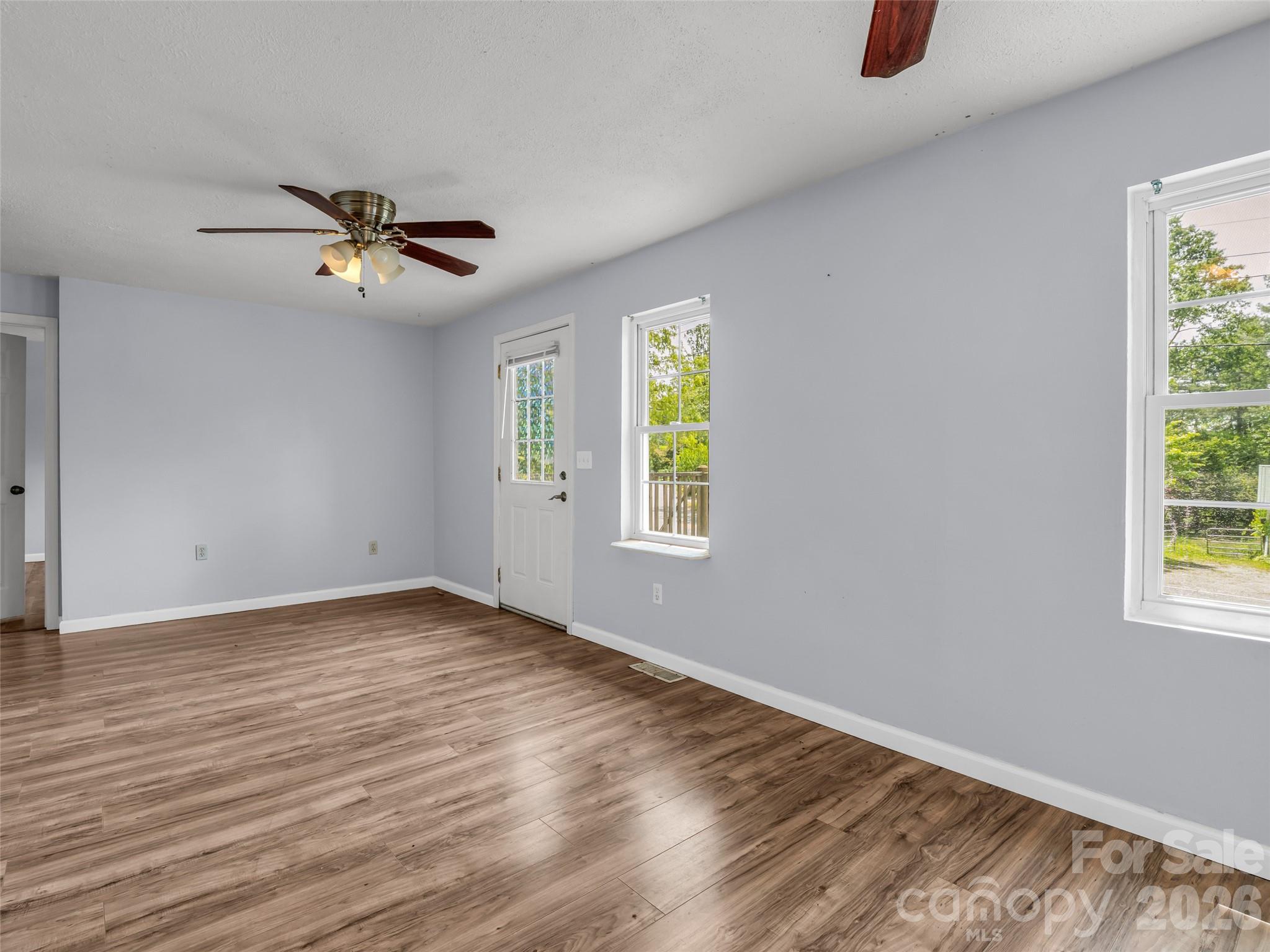 1916 Old Spartanburg Road Hendersonville NC 28792