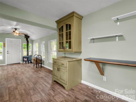 1916 Old Spartanburg Road Hendersonville NC 28792