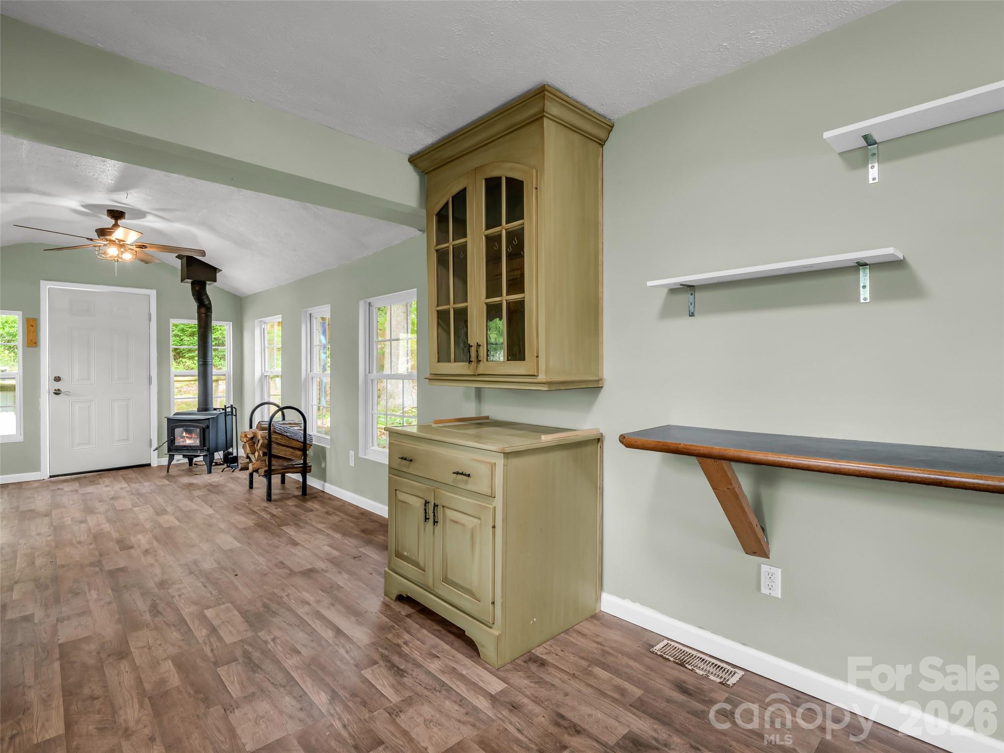 1916 Old Spartanburg Road Hendersonville NC 28792