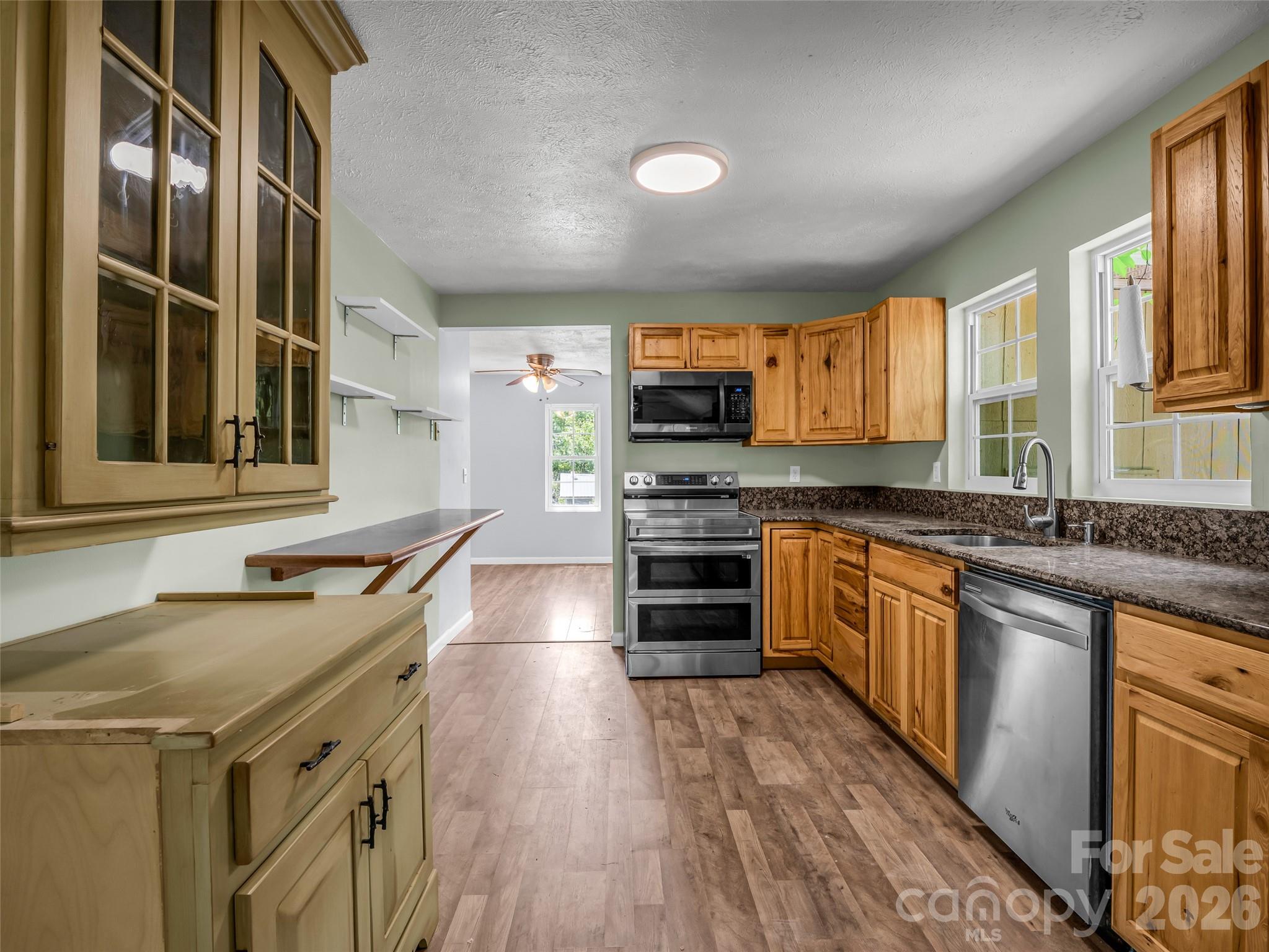1916 Old Spartanburg Road Hendersonville NC 28792