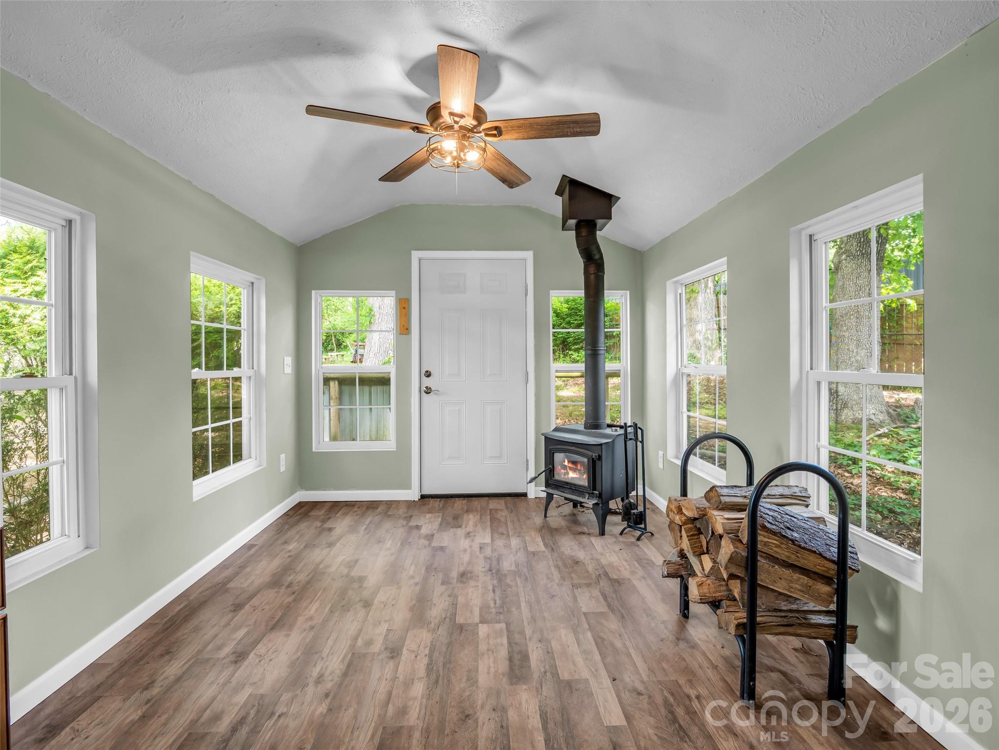 1916 Old Spartanburg Road Hendersonville NC 28792