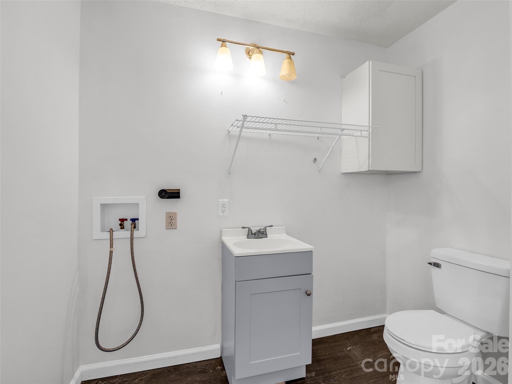 1916 Old Spartanburg Road Hendersonville NC 28792