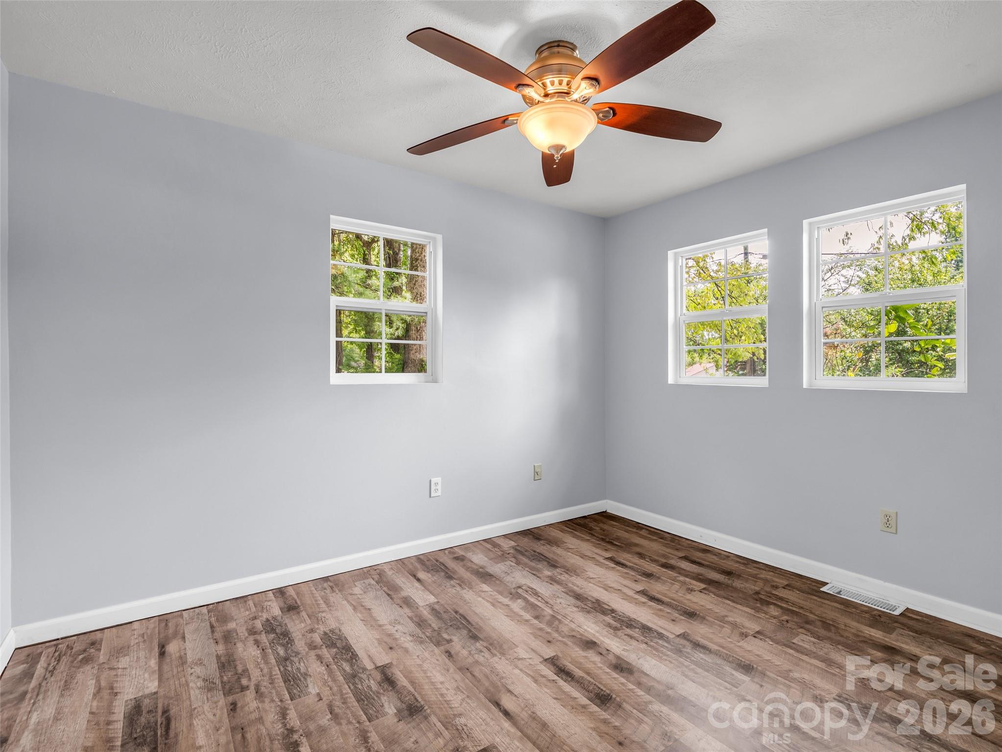 1916 Old Spartanburg Road Hendersonville NC 28792
