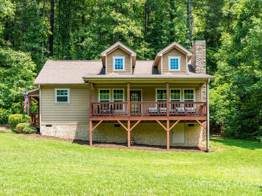 7 Happy Crow Lane Asheville NC 28805