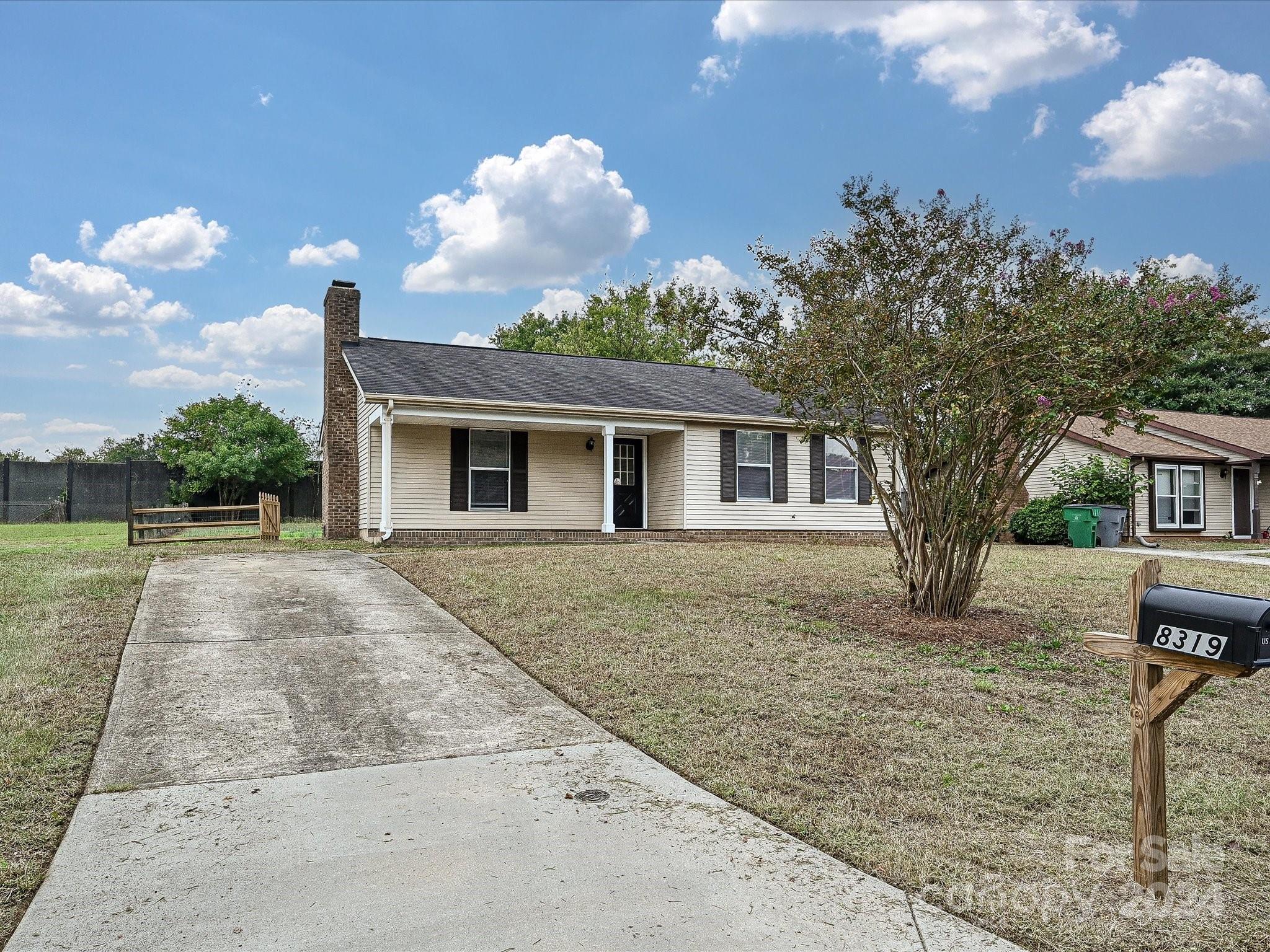 8319 Kapplewood Court Charlotte NC 28226