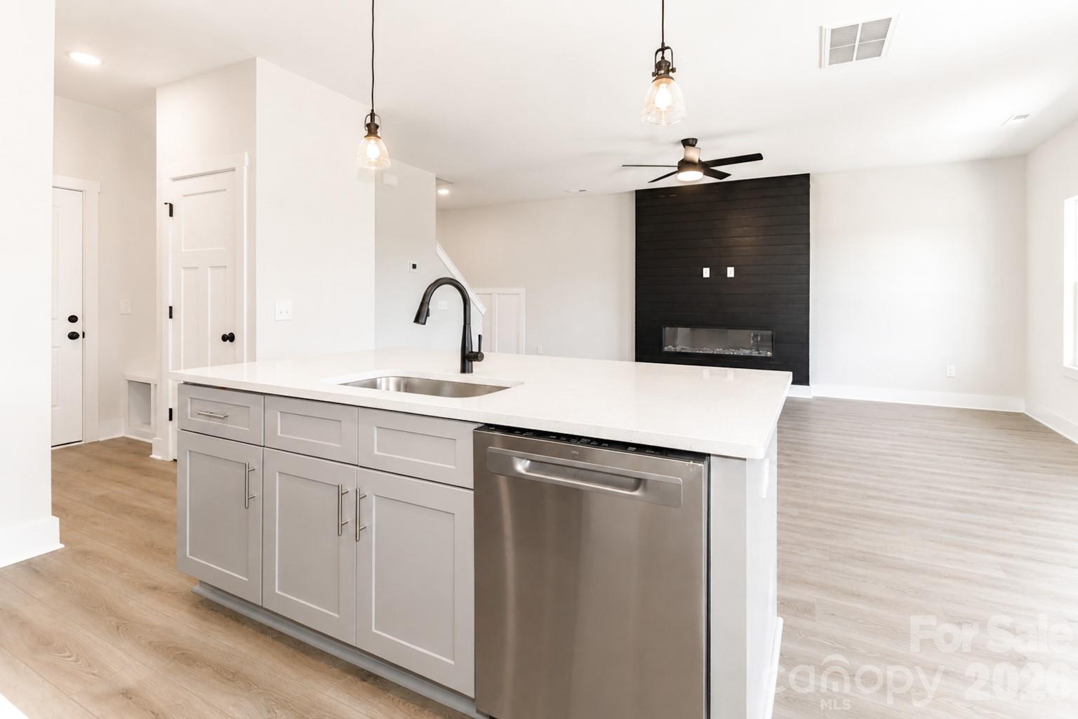 3139 Old Mountain Road Stony Point NC 28678