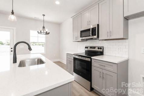 3139 Old Mountain Road Stony Point NC 28678
