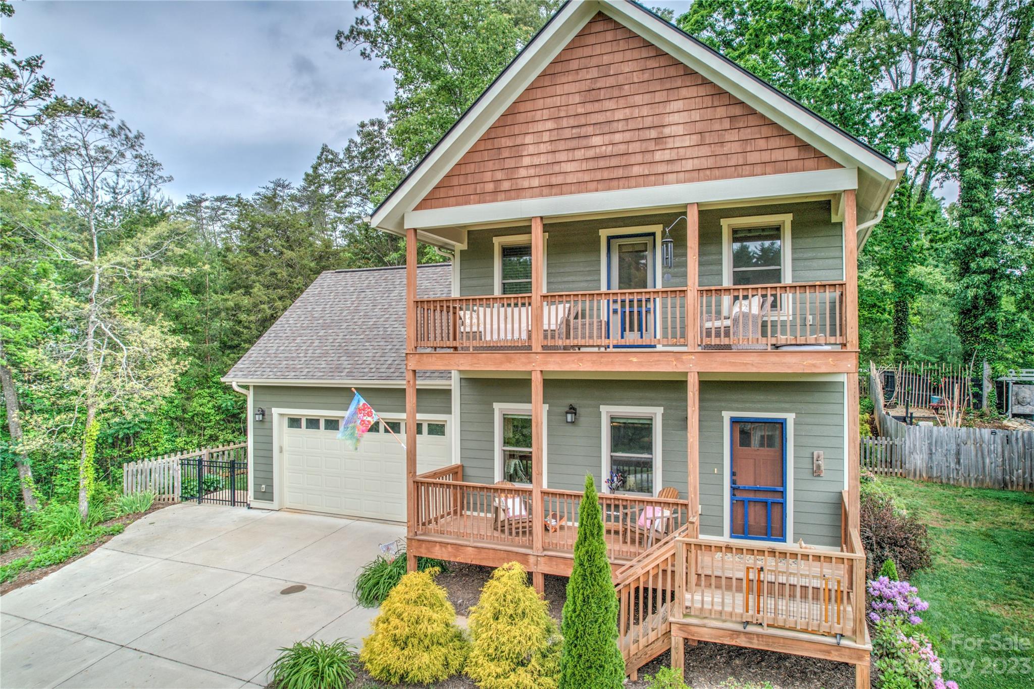 16 Feather Ridge Road Asheville NC 28805