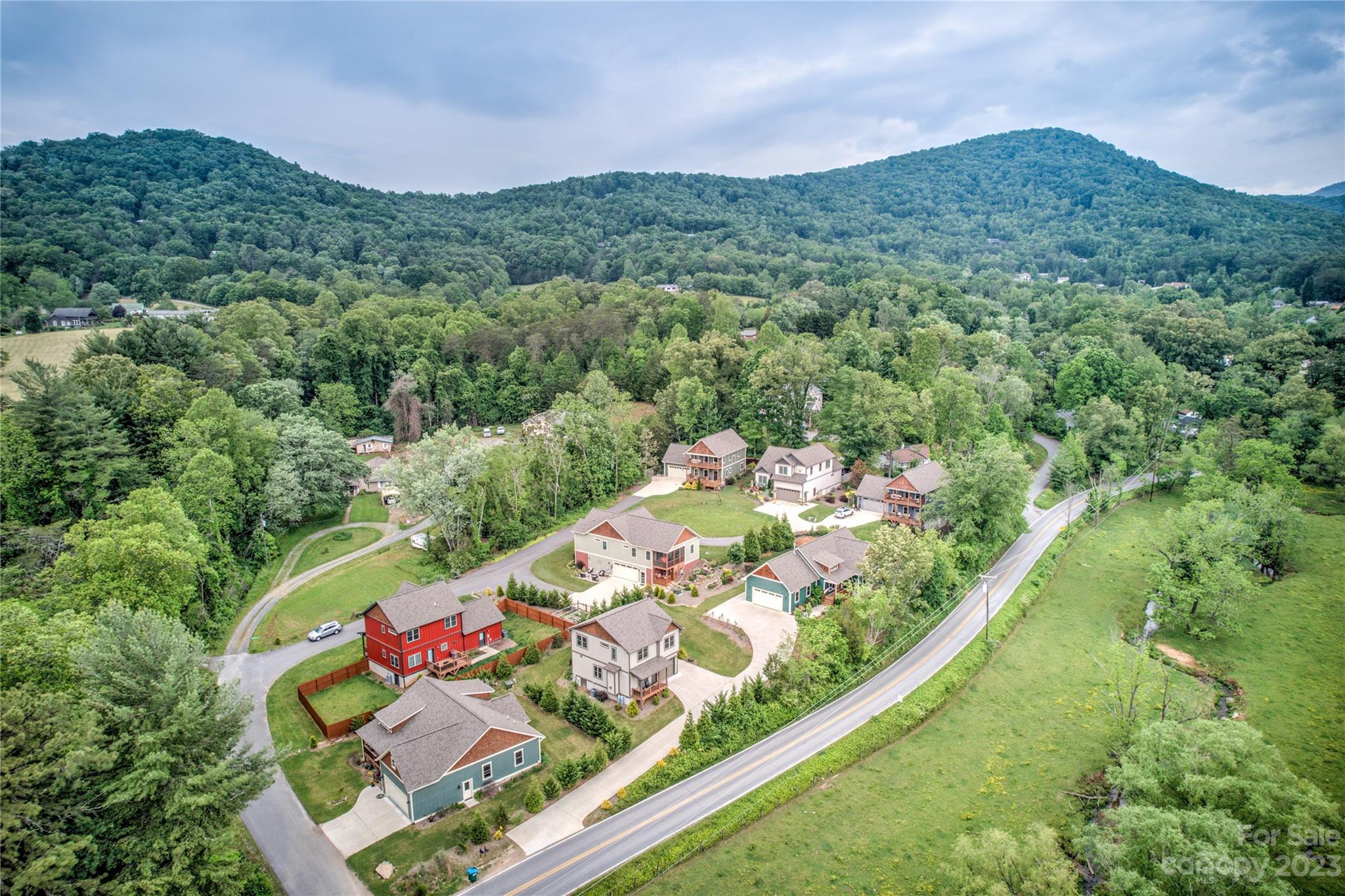 16 Feather Ridge Road Asheville NC 28805