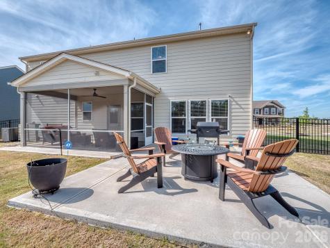 13110 Petrel Place Charlotte NC 28278