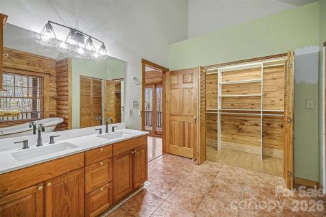 4910 Arden Gate Drive Iron Station NC 28080