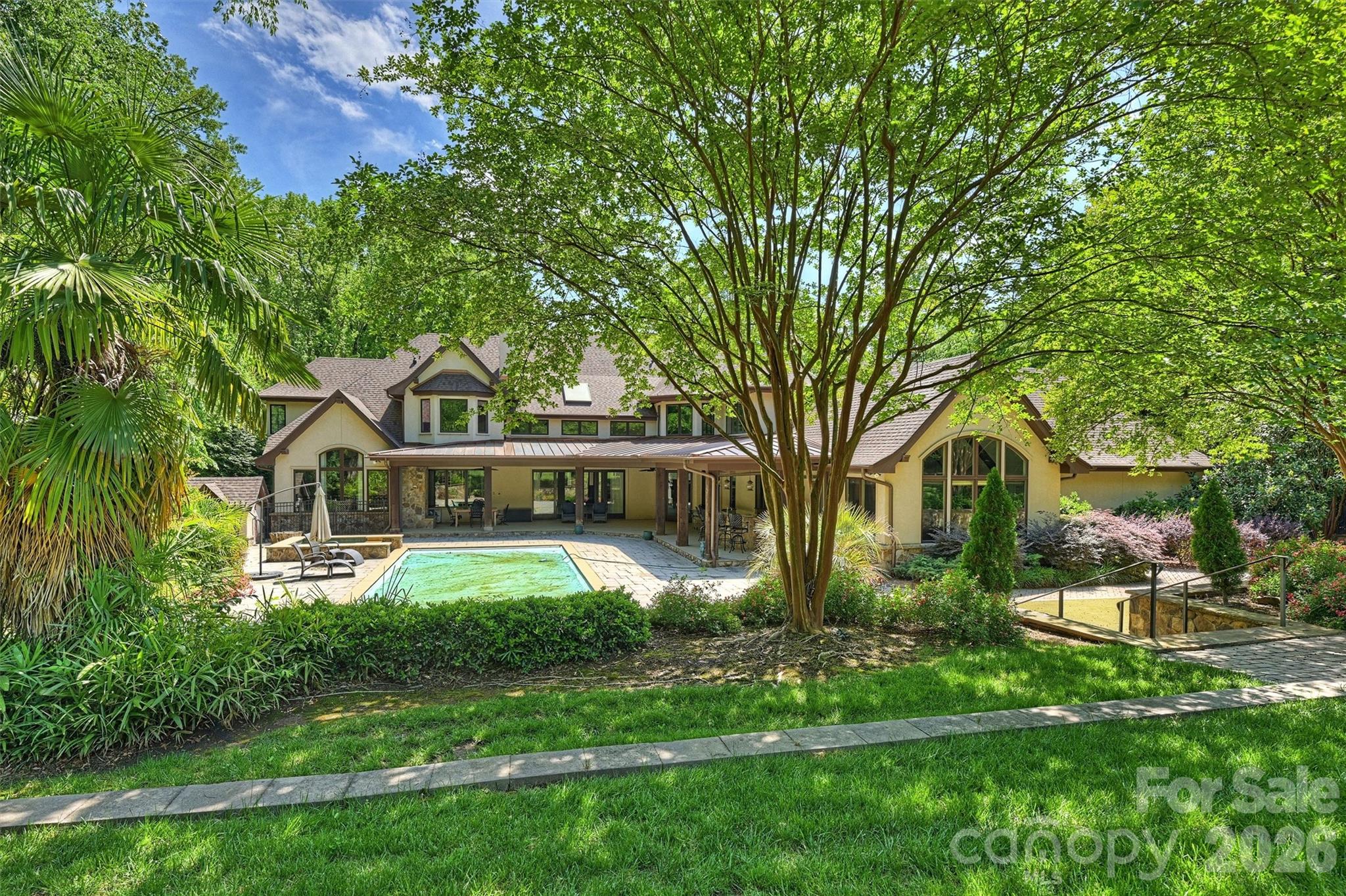 4901 Carmel Park Drive Charlotte NC 28226