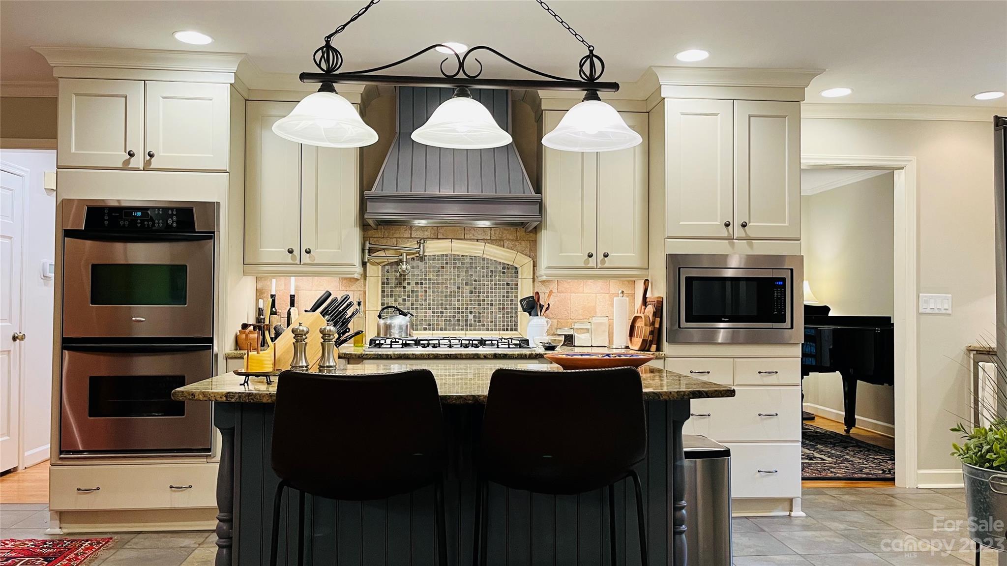 4101 Meadowridge Drive Charlotte NC 28226
