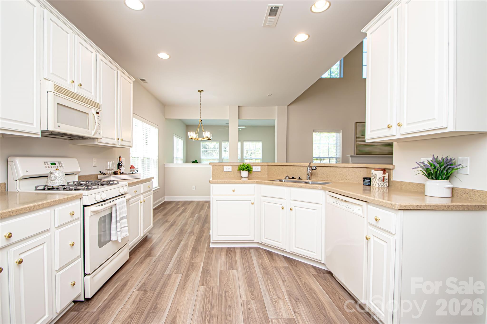 1325 Linden Glen Drive Matthews NC 28104