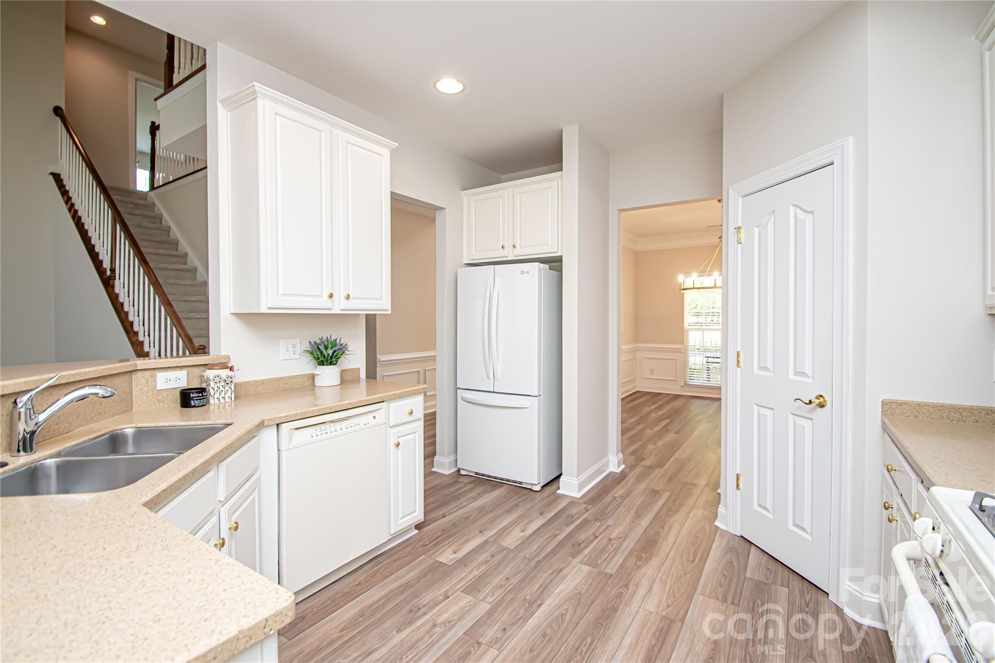 1325 Linden Glen Drive Matthews NC 28104