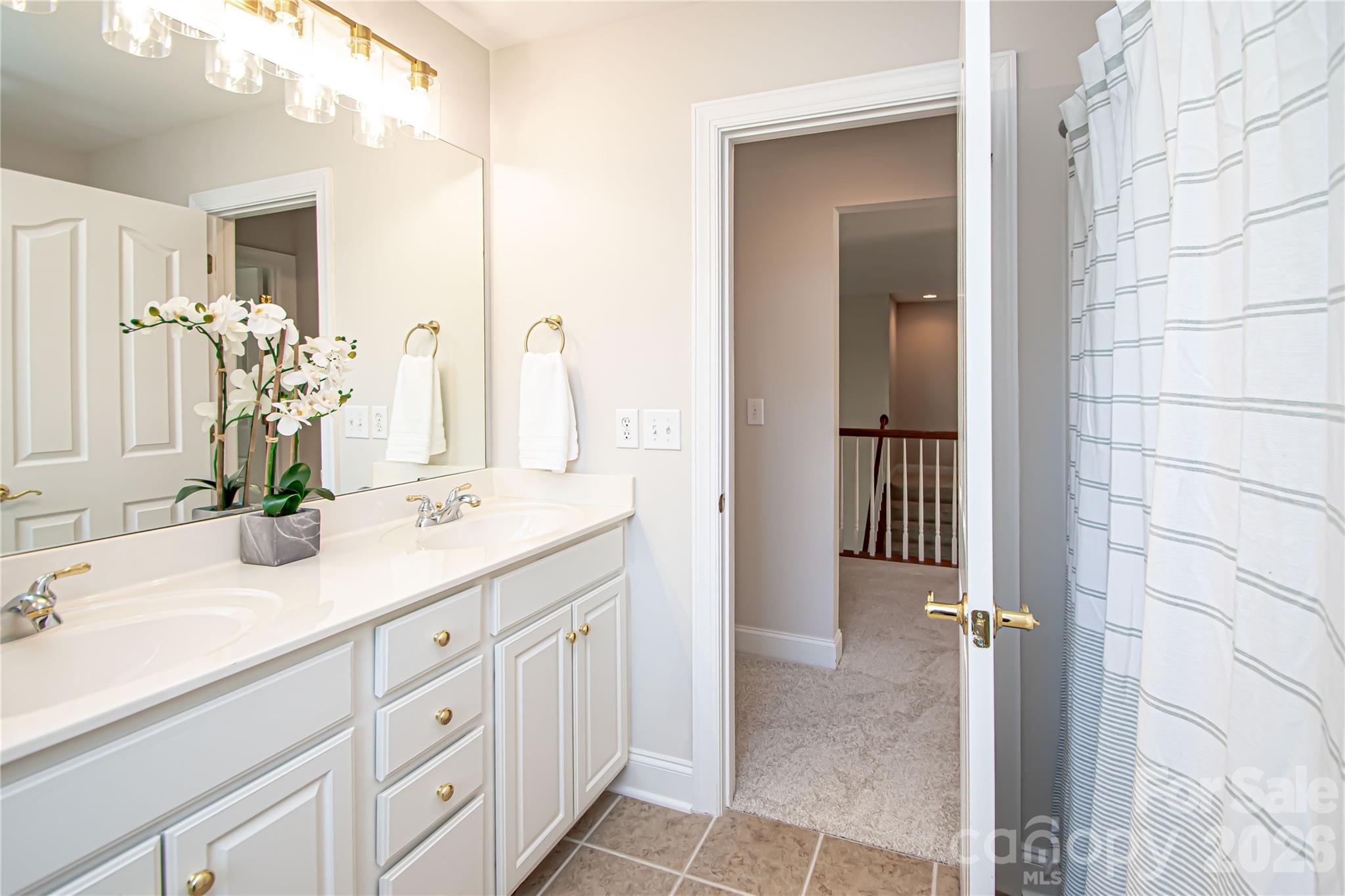 1325 Linden Glen Drive Matthews NC 28104
