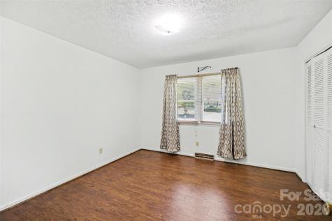1300 Briarcliff Road Shelby NC 28152