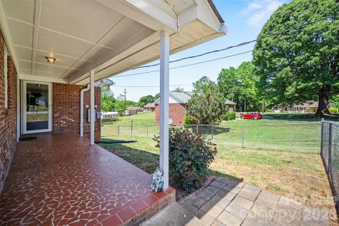 1300 Briarcliff Road Shelby NC 28152