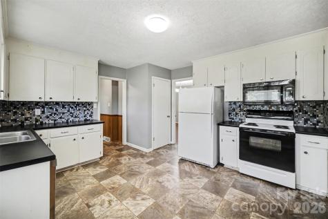 1300 Briarcliff Road Shelby NC 28152
