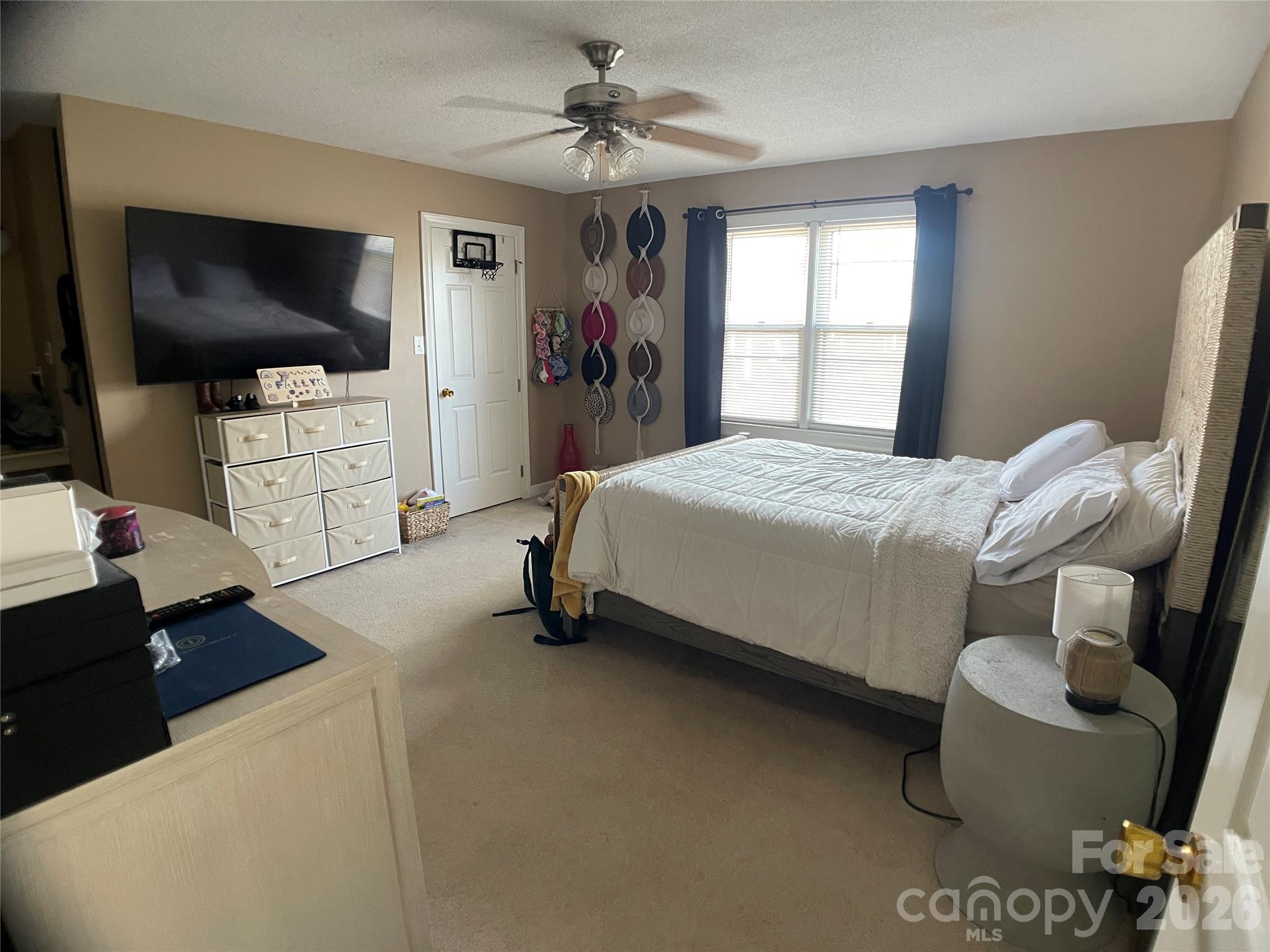 2705 N Center Street Hickory NC 28601