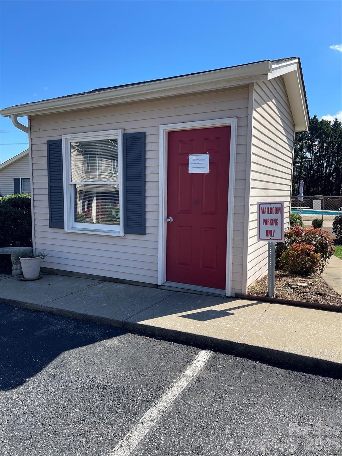 2705 N Center Street Hickory NC 28601